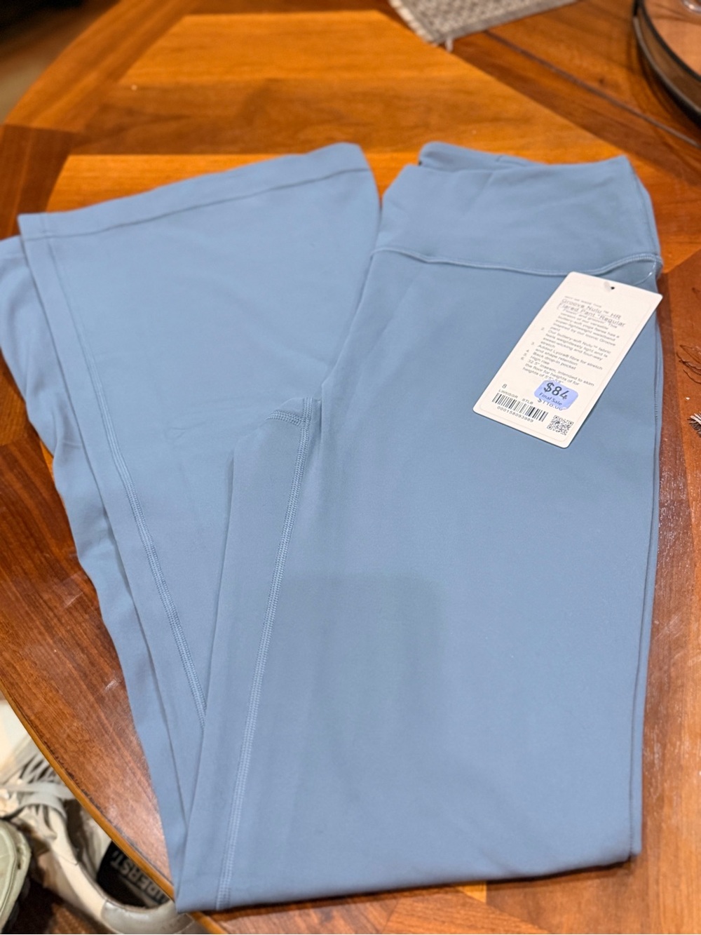 lululemon athletica Grove Nulu flared pant regular